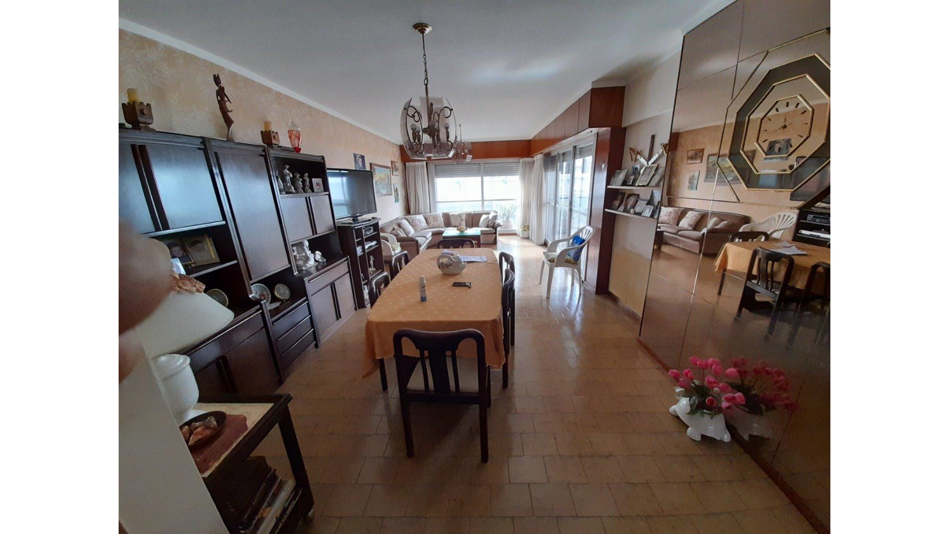 Departamento en Venta de 3 dormitorios