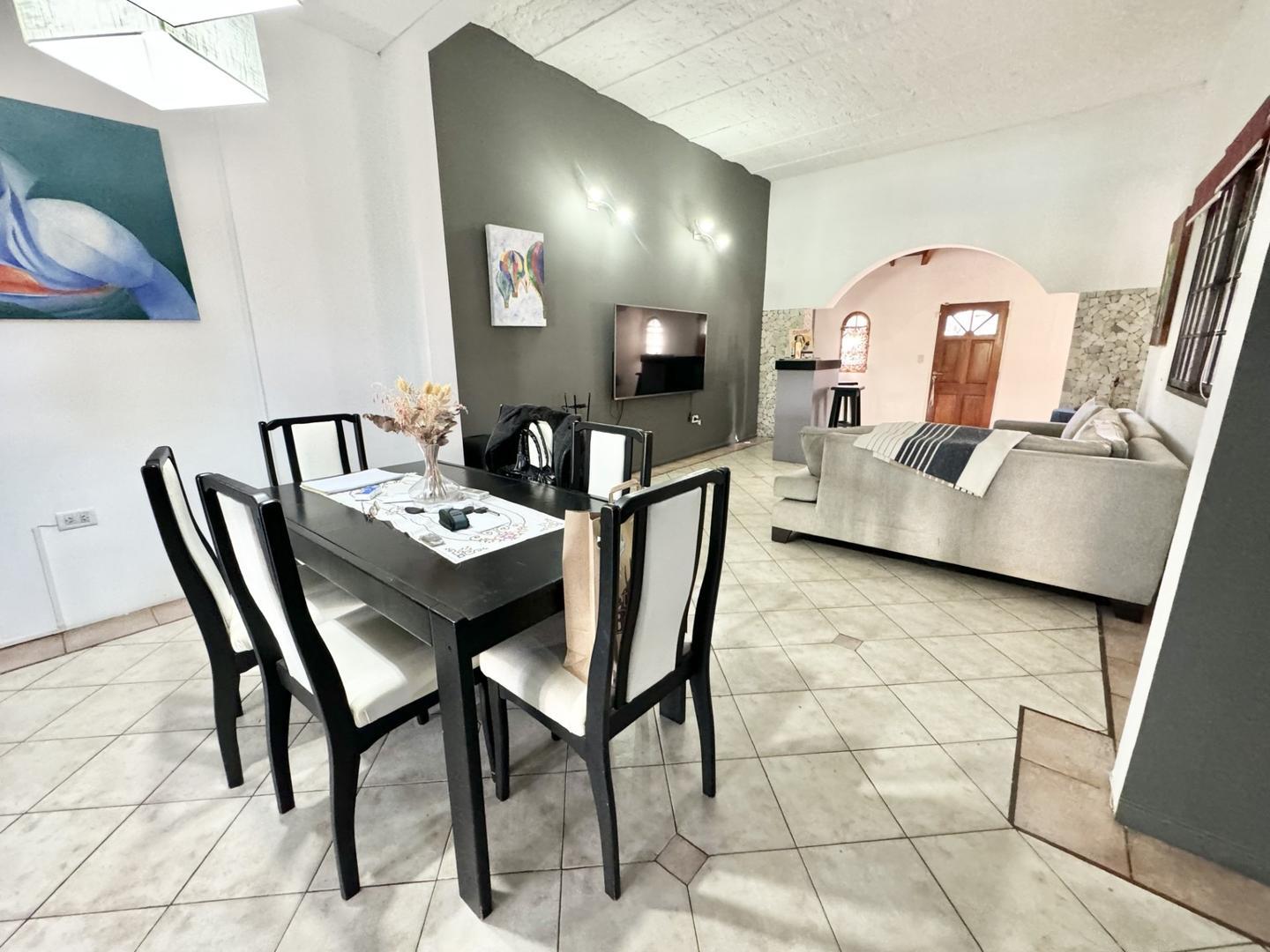 Impecable chalet 4 ambientes. Castelar sur