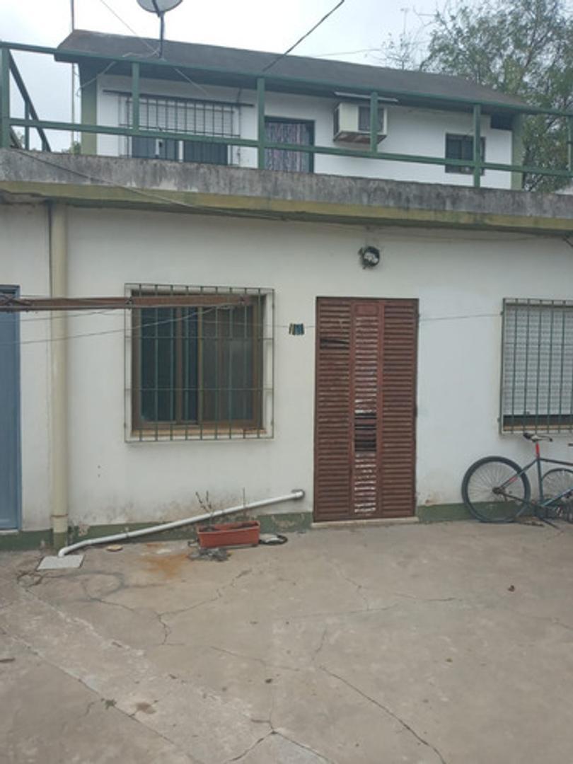 Casa 6 ambientes con 4 baños