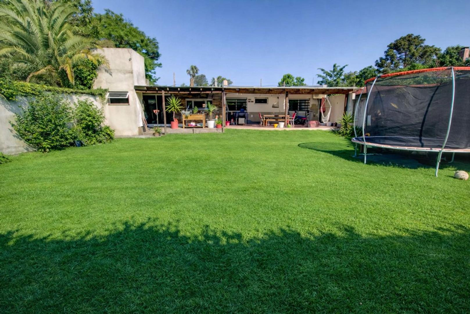 Calle 50 ENTRE 16 Y 17 1700