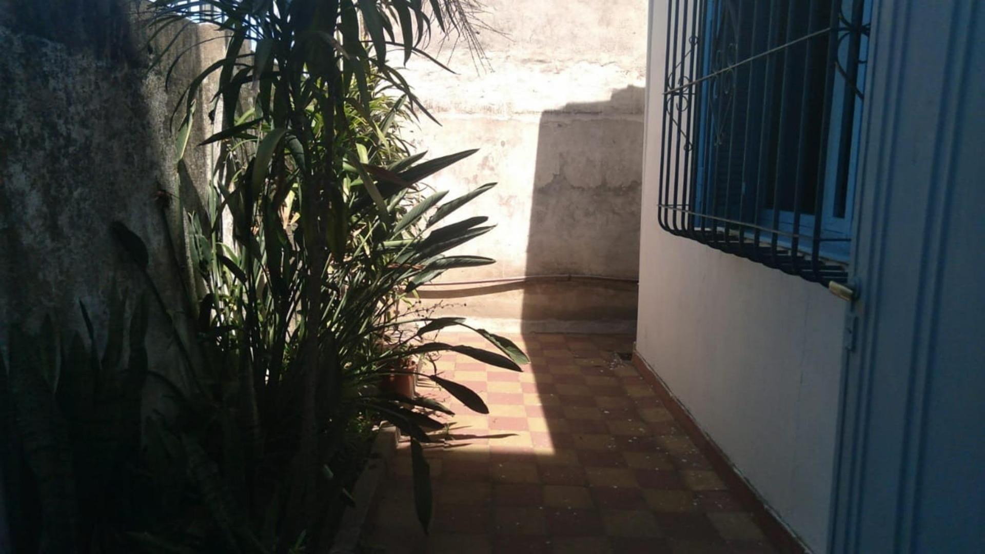 Sargento Cabral 4894