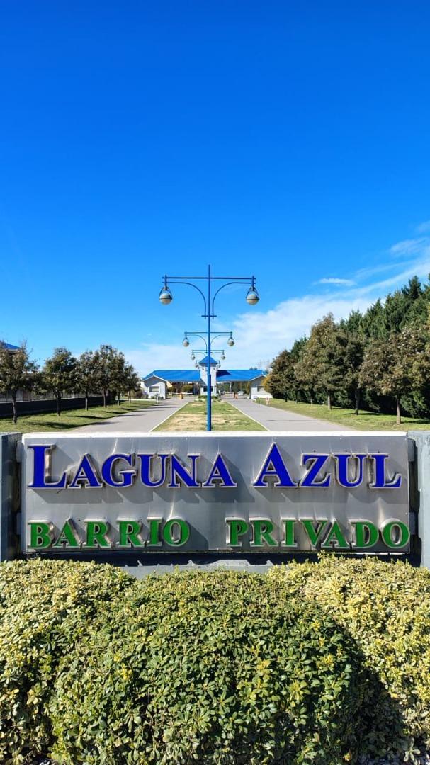 Casa a estrenar en barrio privado Laguna Azul