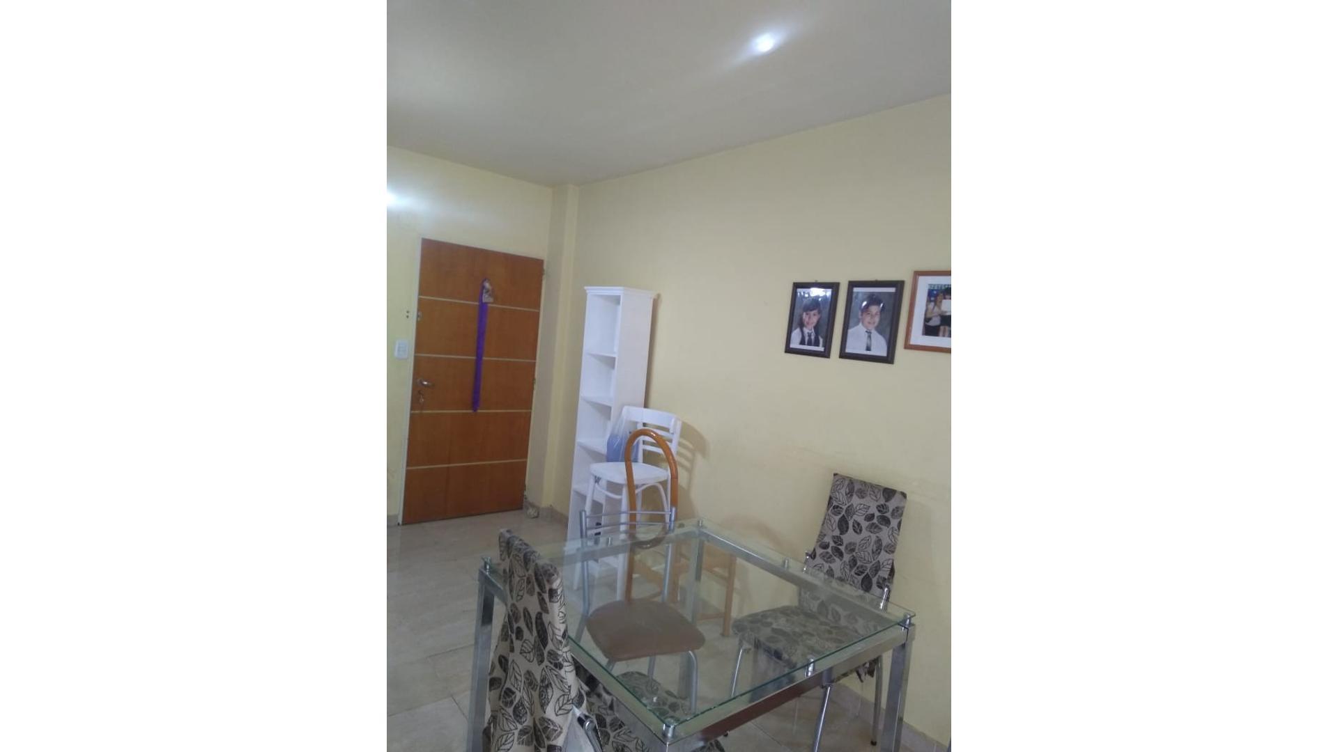 DPTO 4 AMBIENTES, EXCELENTE UBICACIÓN!