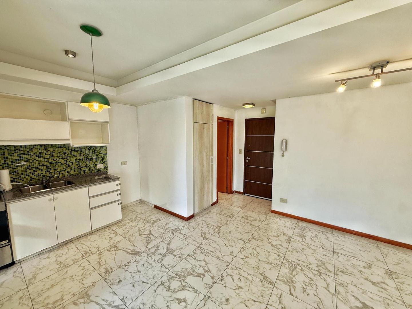 Departamento en Alquiler con 1 cocheras