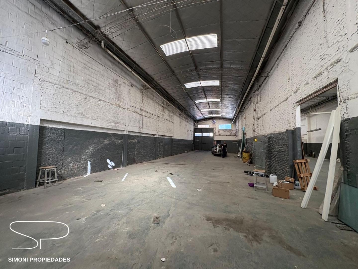 Galpon en Alquiler en Villa Ballester, $ 2.500.000