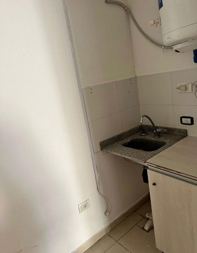 DEPARTAMENTO EN ALQUIER DE 12 MESES 2 AMBIENTES CON COCHERA