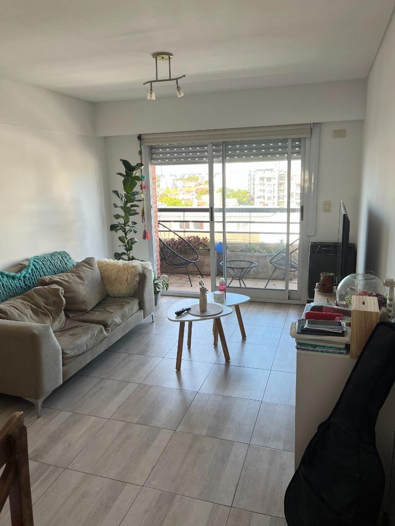 IMPECABLE 3 AMBIENTES A LA CALLE CON BALCON  - CHAUVIN -