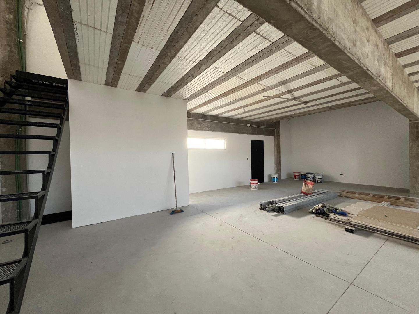 Local en Alquiler en San Antonio De Padua, $ 1.800.000