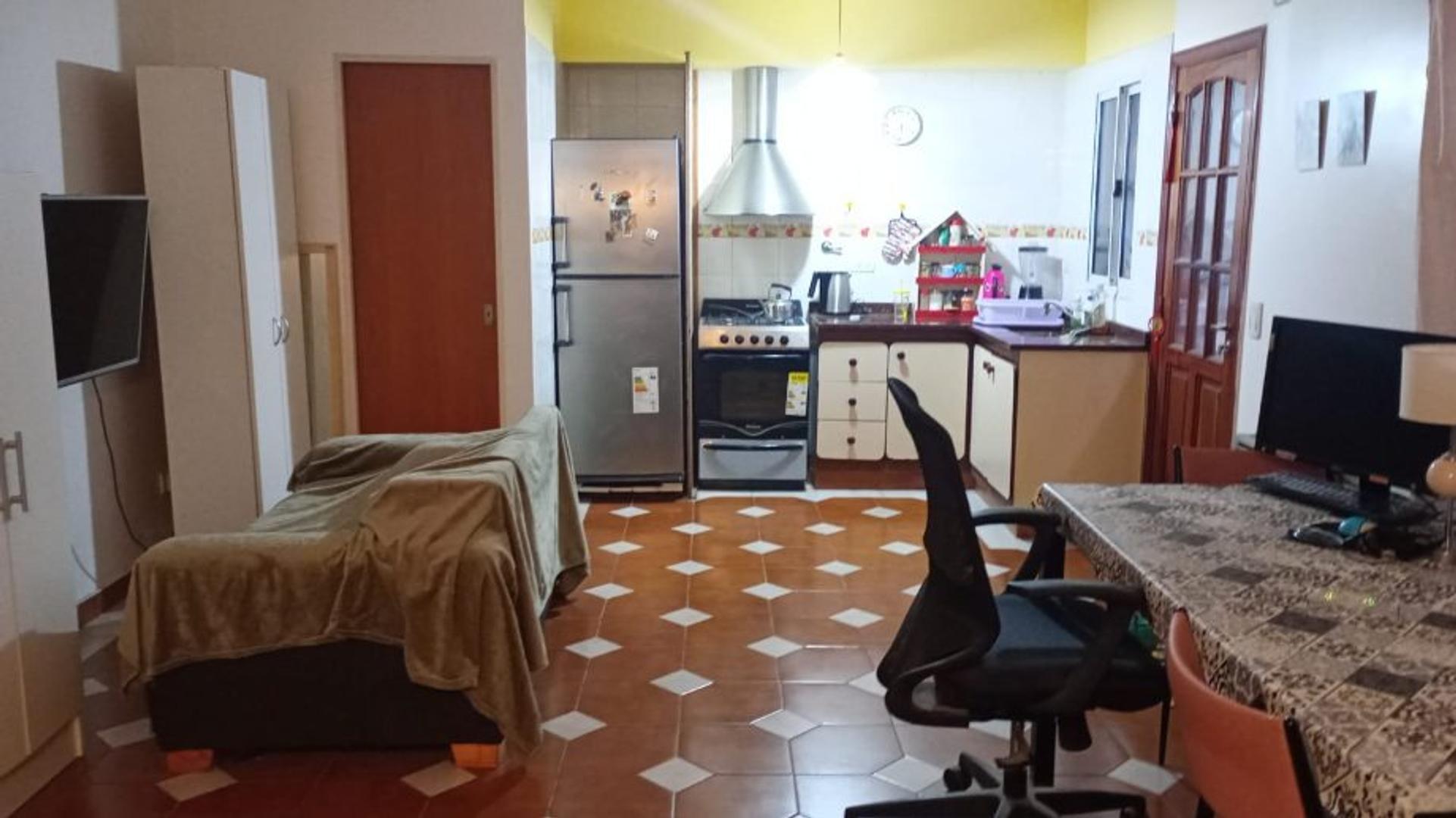 Gdor Miguel De Salcedo 200 , Piso 1