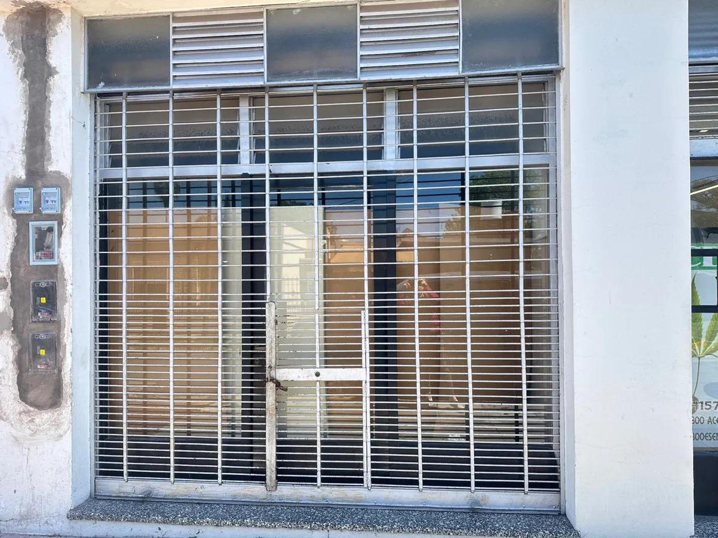 Local en Alquiler en San Antonio De Padua, $ 550.000