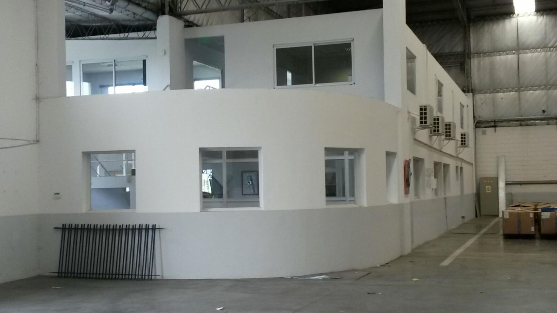 GALPON LOGISTICA 2350M2 - PARQUE INDUSTRIAL CAMPANA