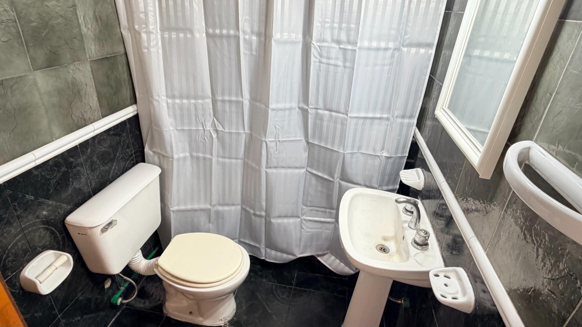 Departamento en Alquiler con 1 cocheras