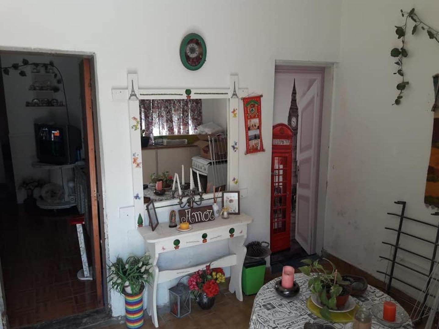 VENTA CASA SOBRE LA CALLE BARCALA, MARIANO ACOSTA