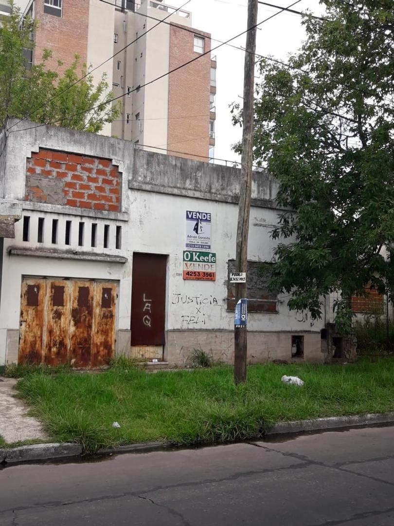 Venta. Lote de terreno en Quilmes ctro.