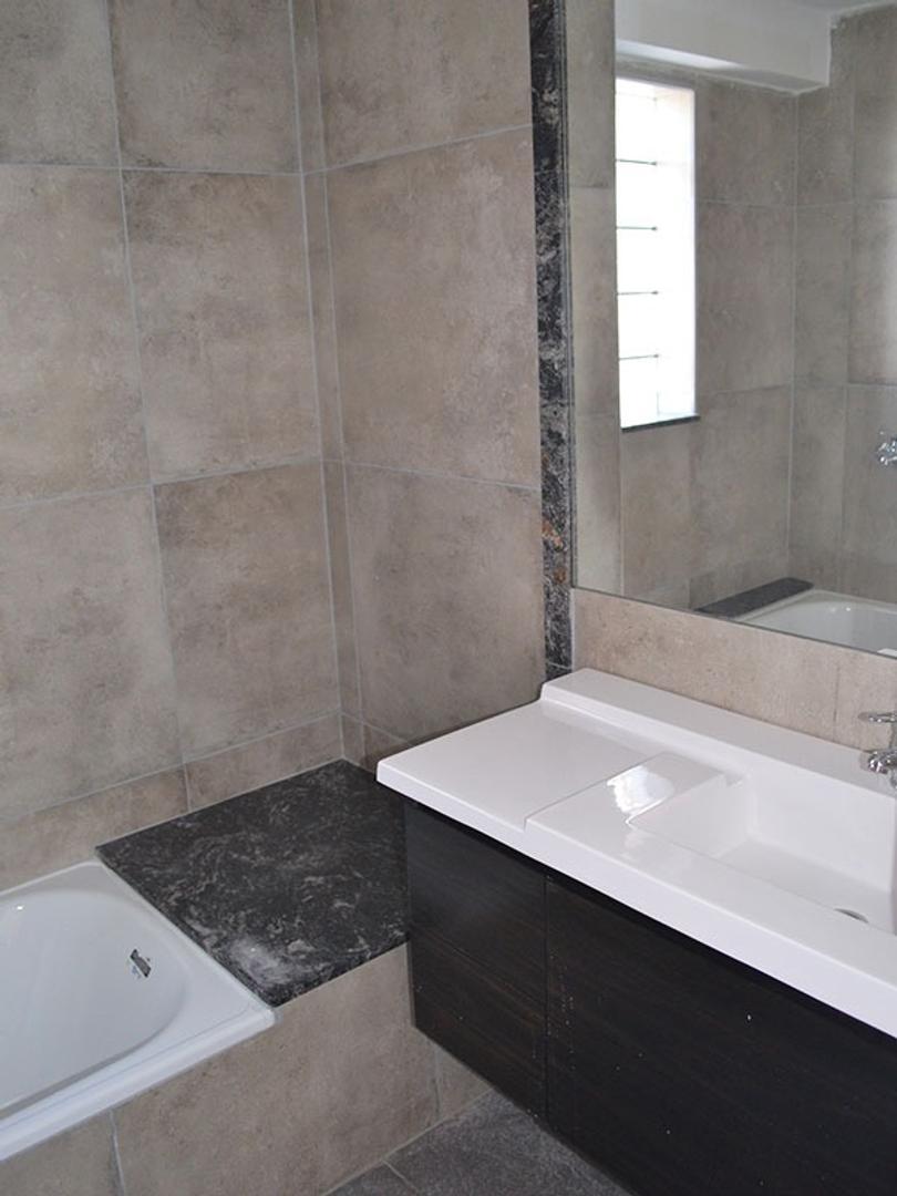 VENTA SEMIPISOS 1 DORMITORIO ZONA RÍO BALCONES-PATIO