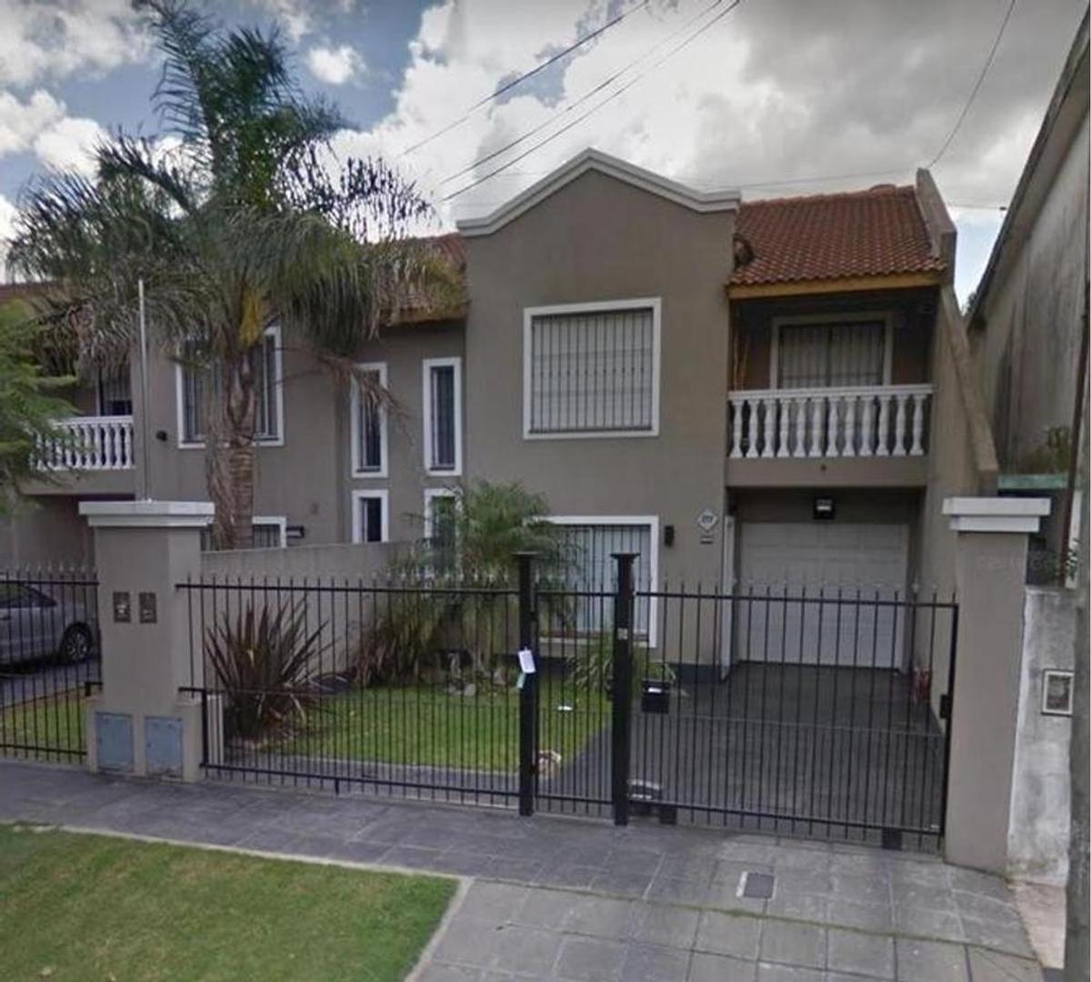 Casa 4 ambientes en Ituzaingo