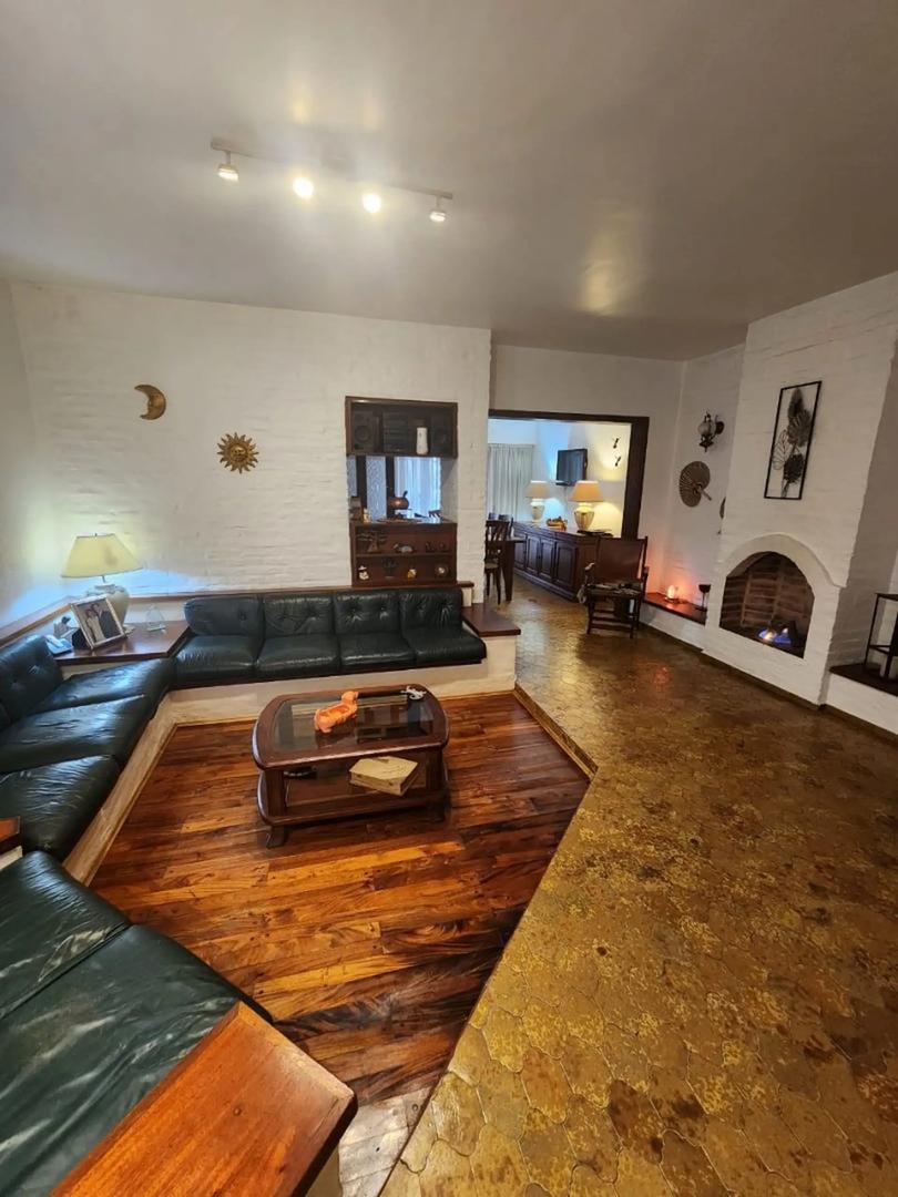 Salvador Soreda 6228