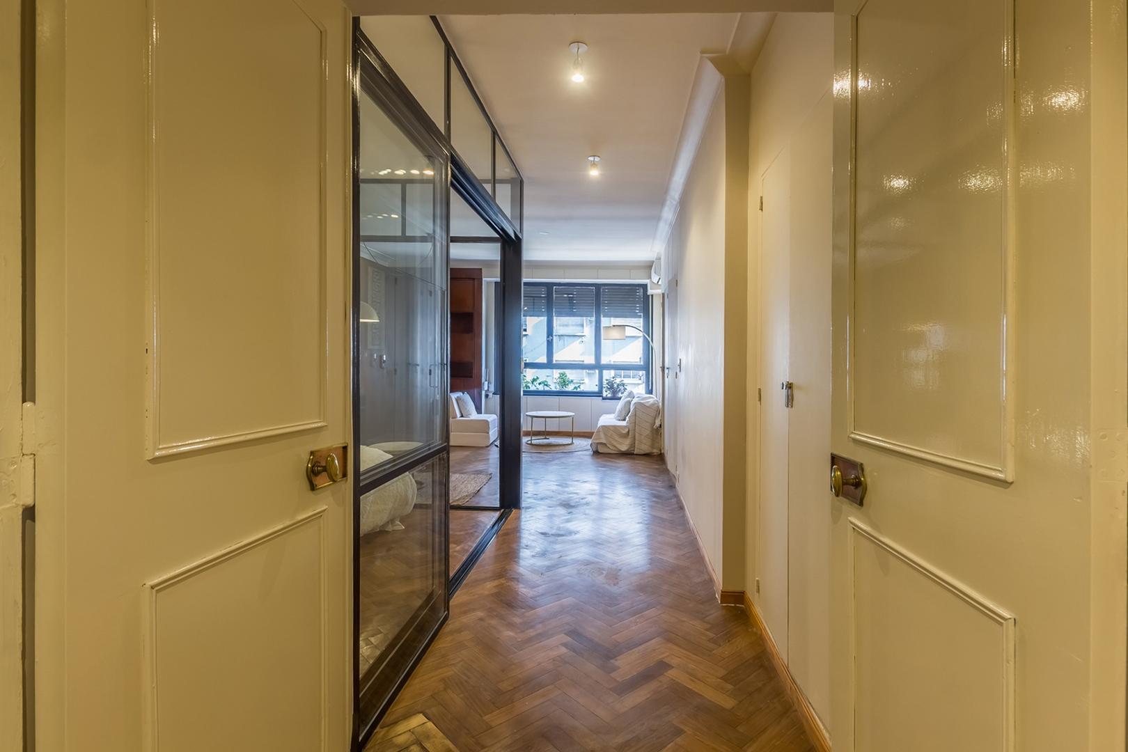 Av. Cordoba 600, Piso 5