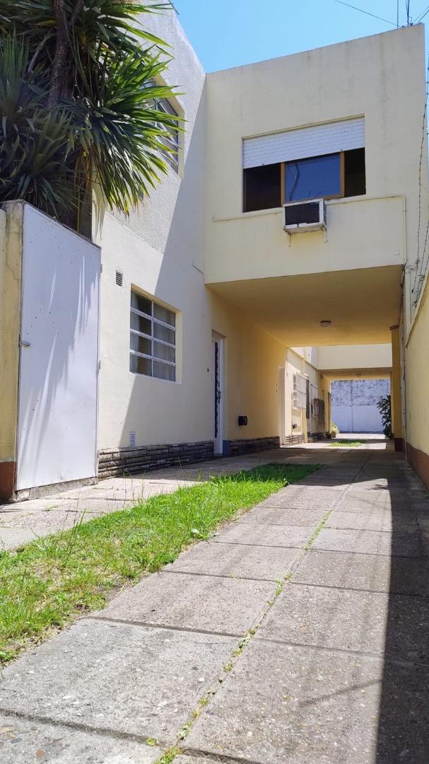 Depto Tipo Casa en Venta de 2 ambientes