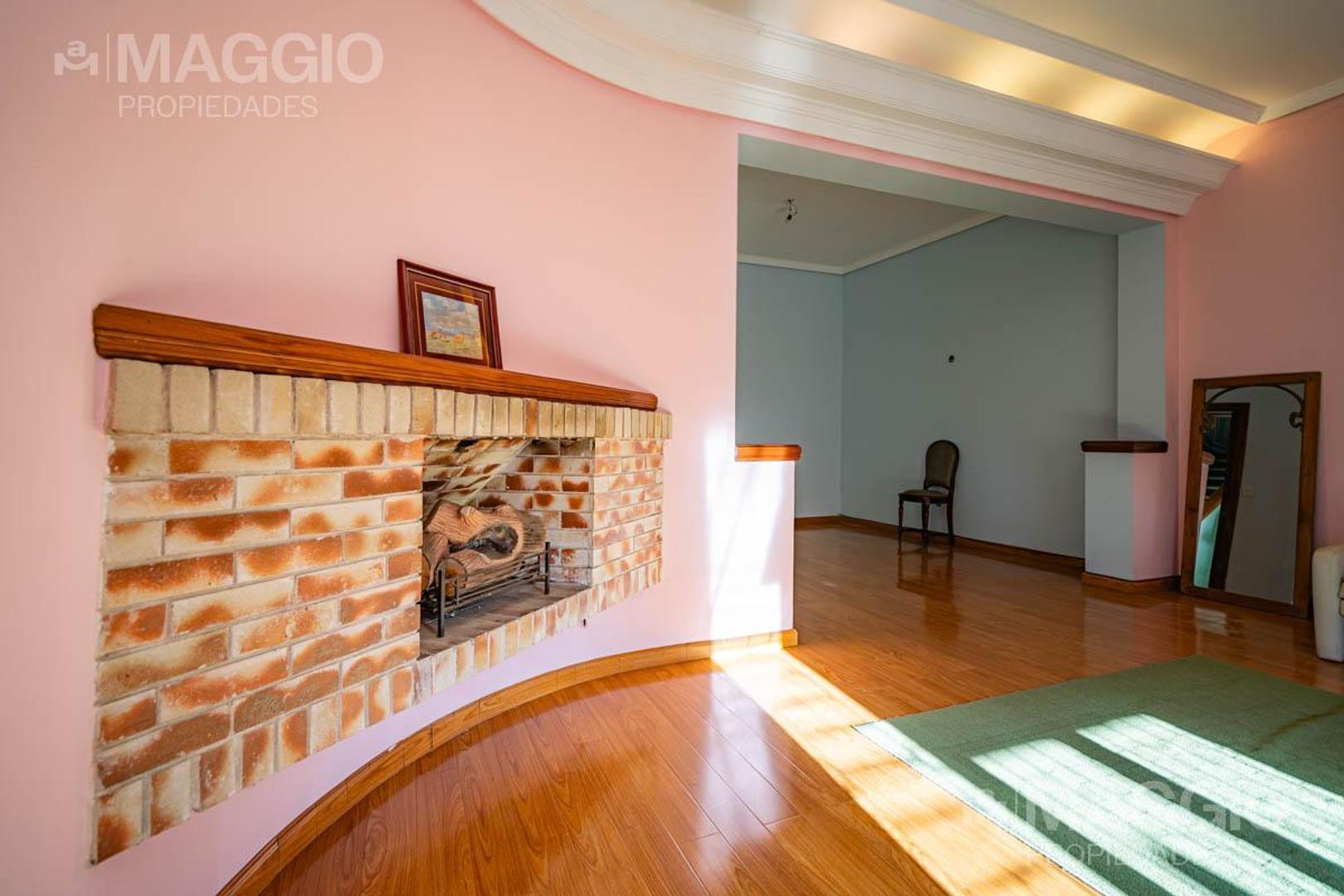 Casa en Venta con 1 cochera