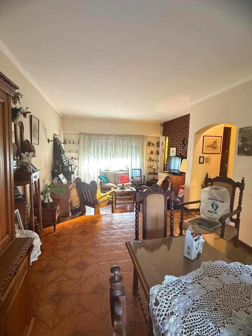 VENTA CASA 300M2, 3 HABITACIONES, APTA CREDITO. MUÑIZ