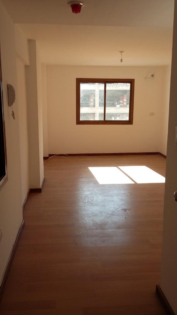 Ctro. Grand Astoria Office Av Colon 164-Nueva,Privado y bño