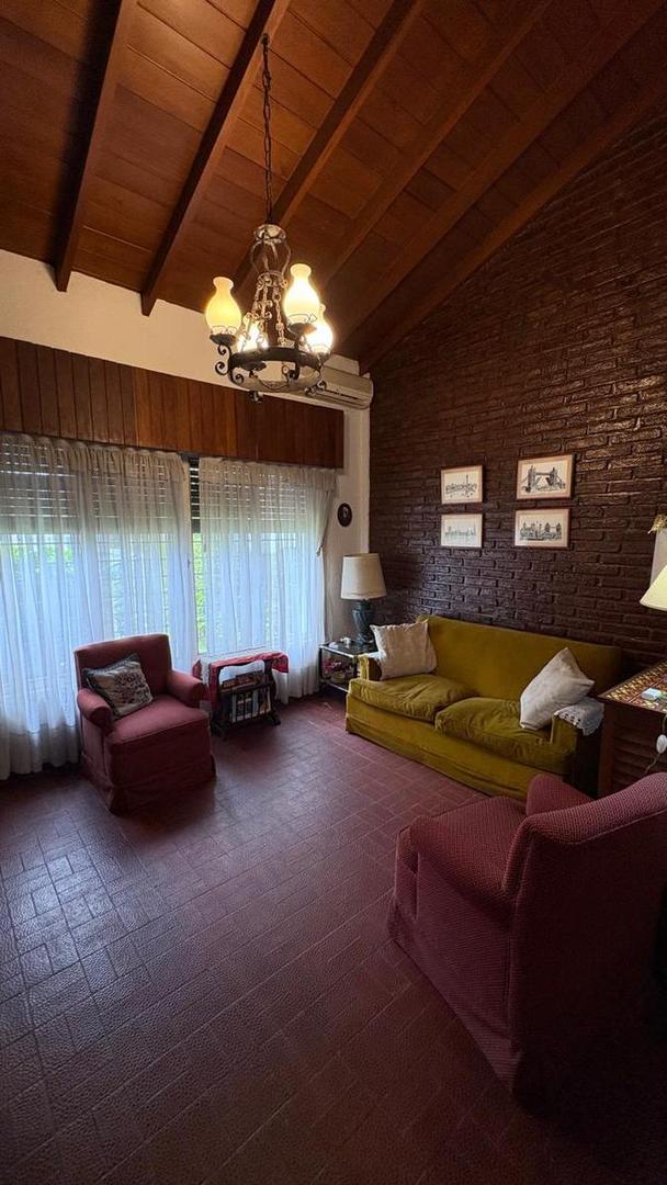 Depto Tipo Casa en Venta 50 años