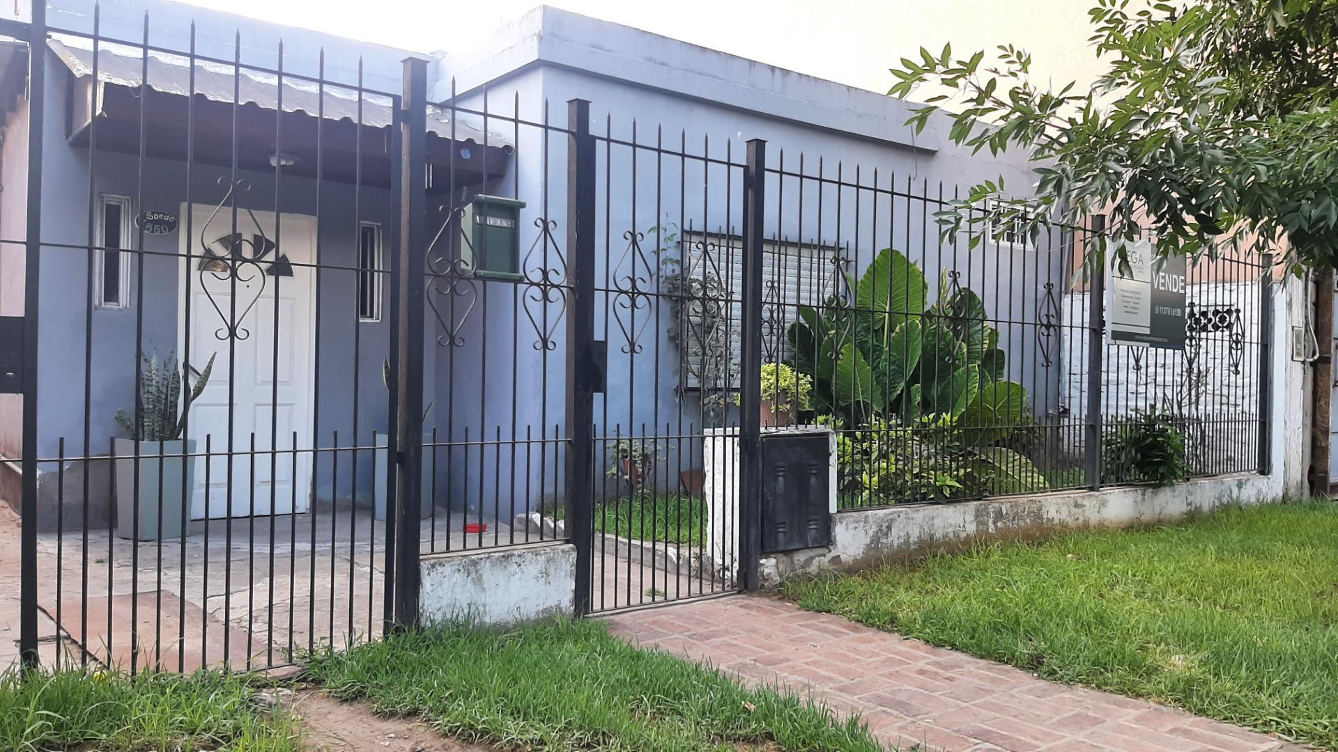 VENTA DE CASA CON DEPARTAMENTO 2 AMB POLVORINES. PERMUTA