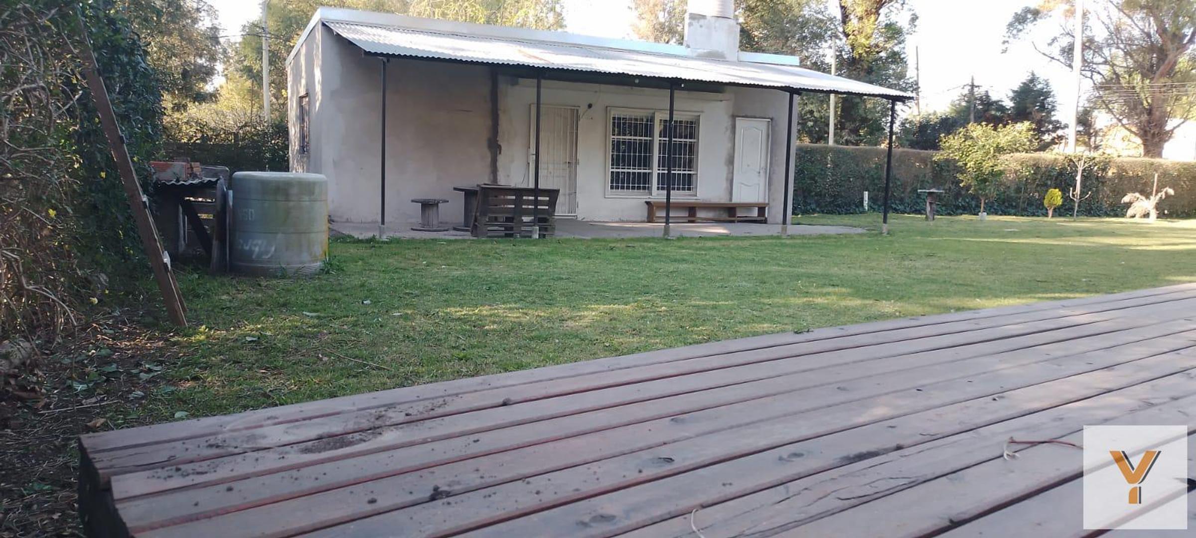 Casa en venta - 1 Dormitorio 1 Baño - Cochera - 476Mts2 - El Rincón, La Plata
