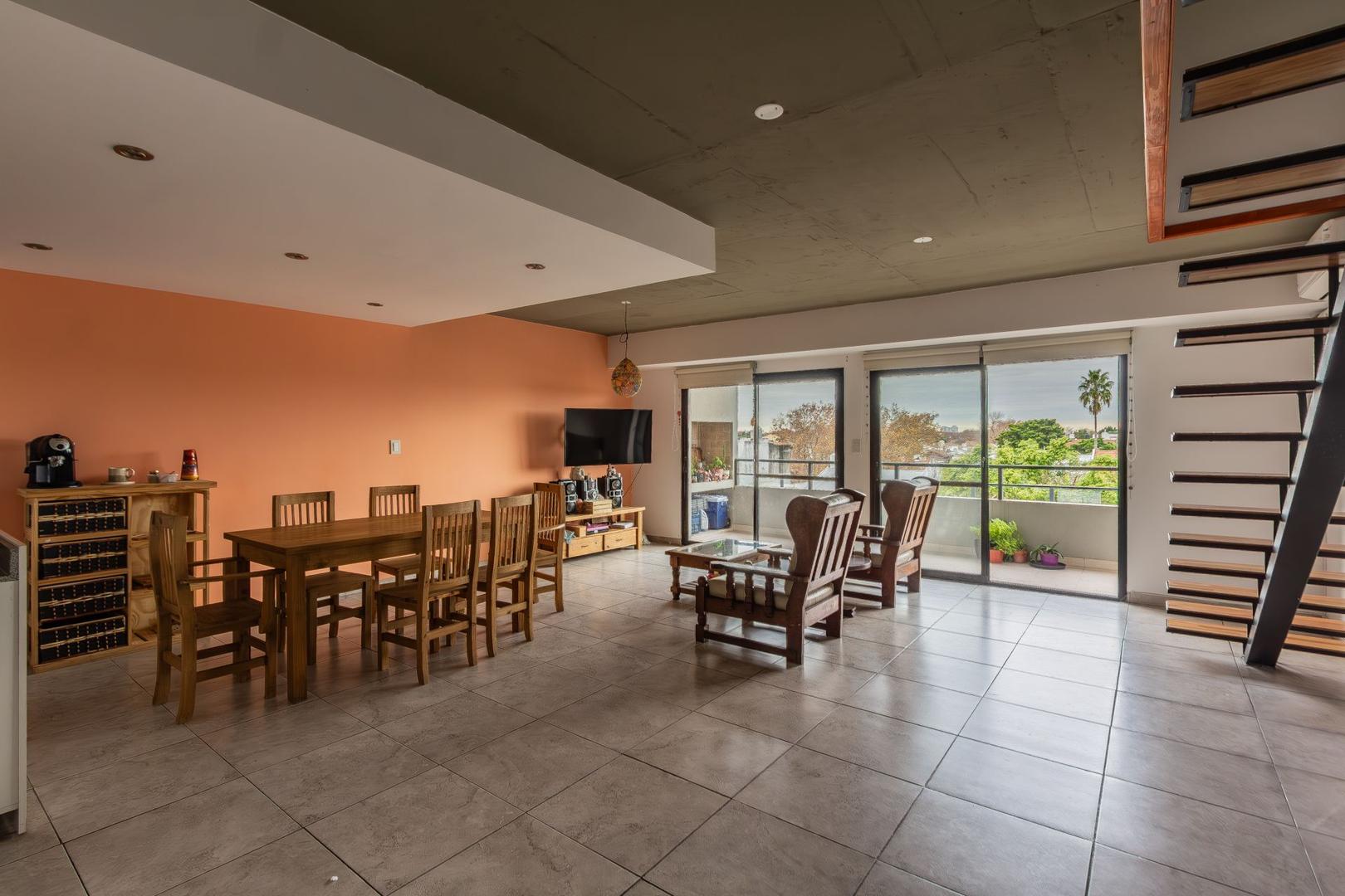 DEPARTAMENTO 4 AMB OLIVOS BALCON TERRAZA Y COCHERA