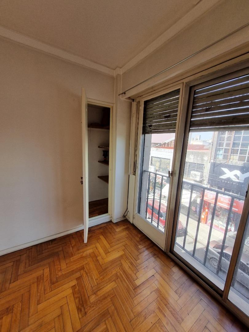 Helguera 300, Piso 2