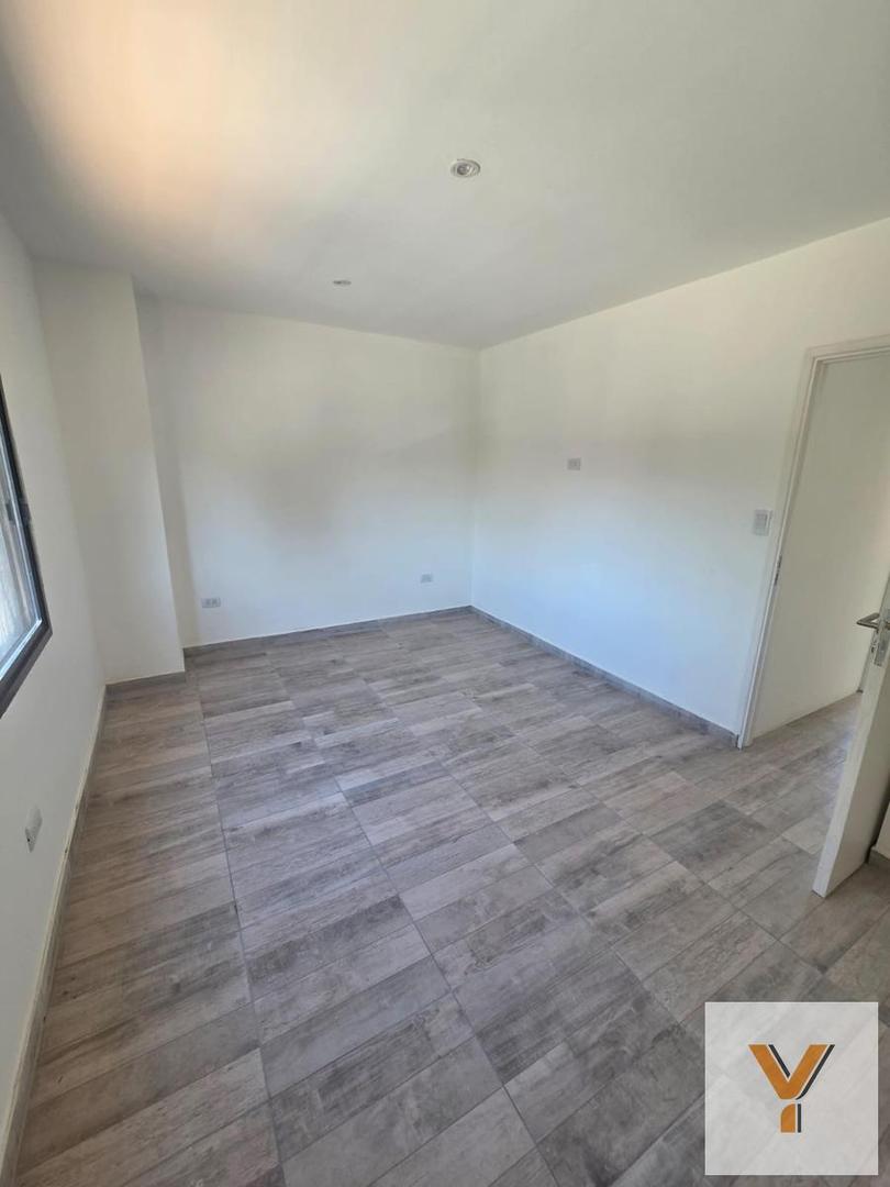 Depto Tipo Casa 3 ambientes con 1 baño