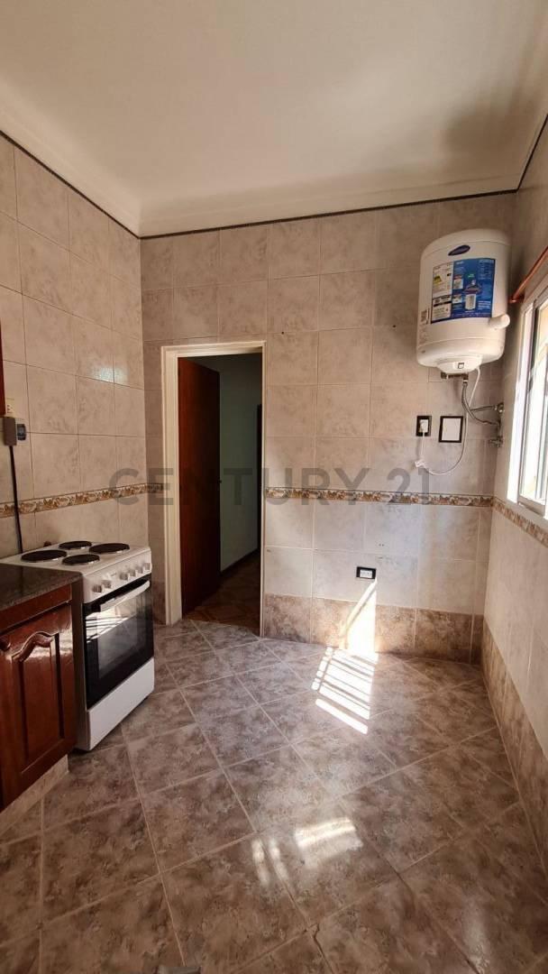 Depto Tipo Casa en Venta en Villa Sarmiento, USD 39.900