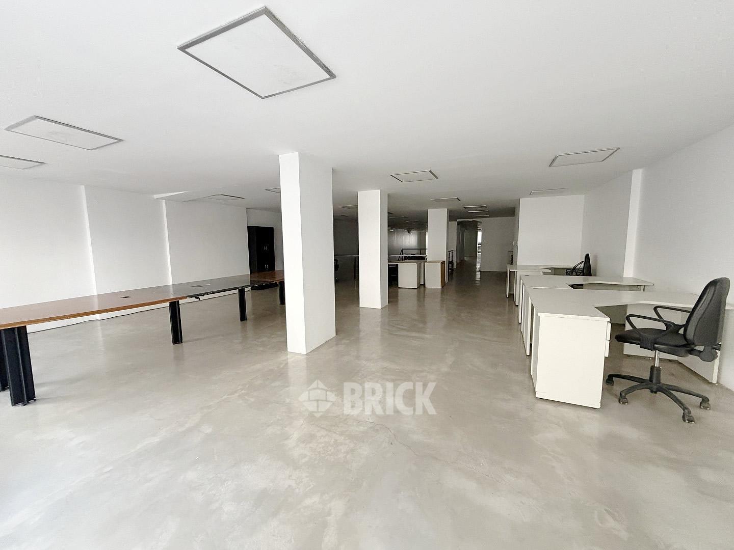 ESPECT OFICINA EN 2 PLANTAS DE 535 M2 EN AV. CORDOBA AL 1800 - T/A NUEVO APTO T/DESTINO