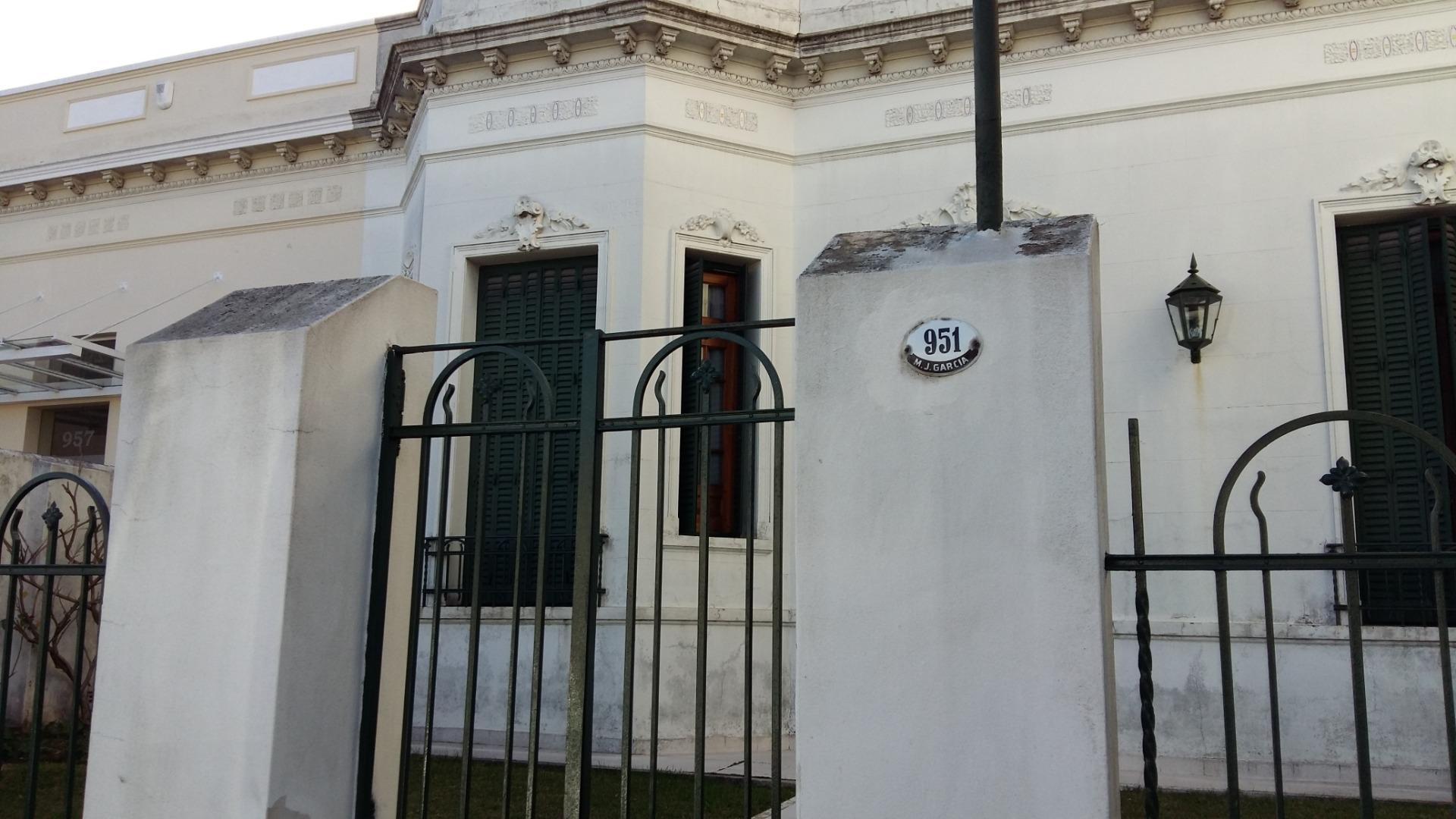 10,80 x 44,57 mts FOT 3  CENTRO DE MORÓN