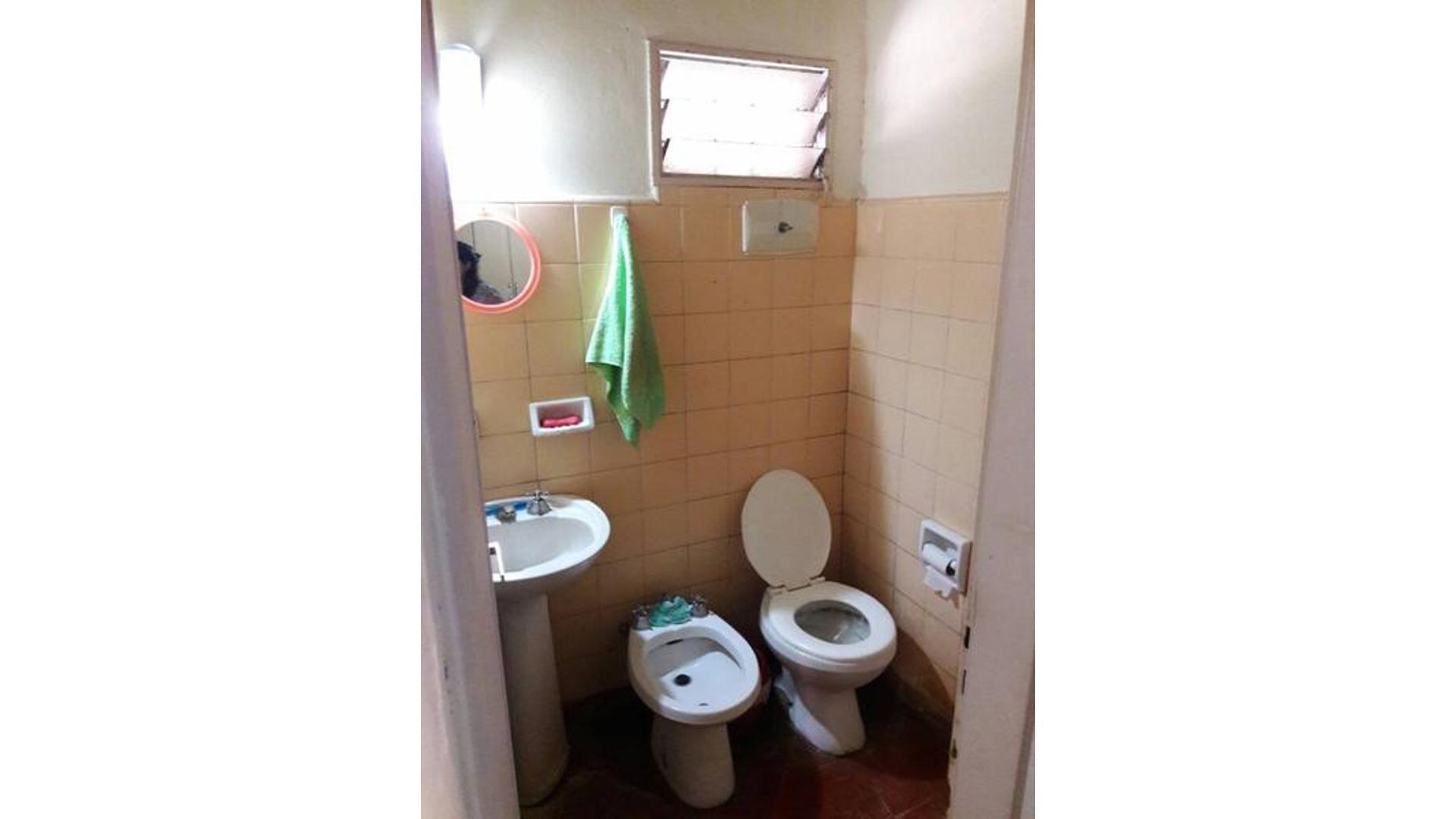 Casa en Venta, todos los servicios, Gral Las Heras. Cod.2220
