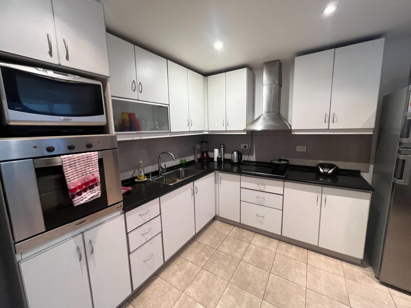 Departamento 4 ambientes con 2 baños