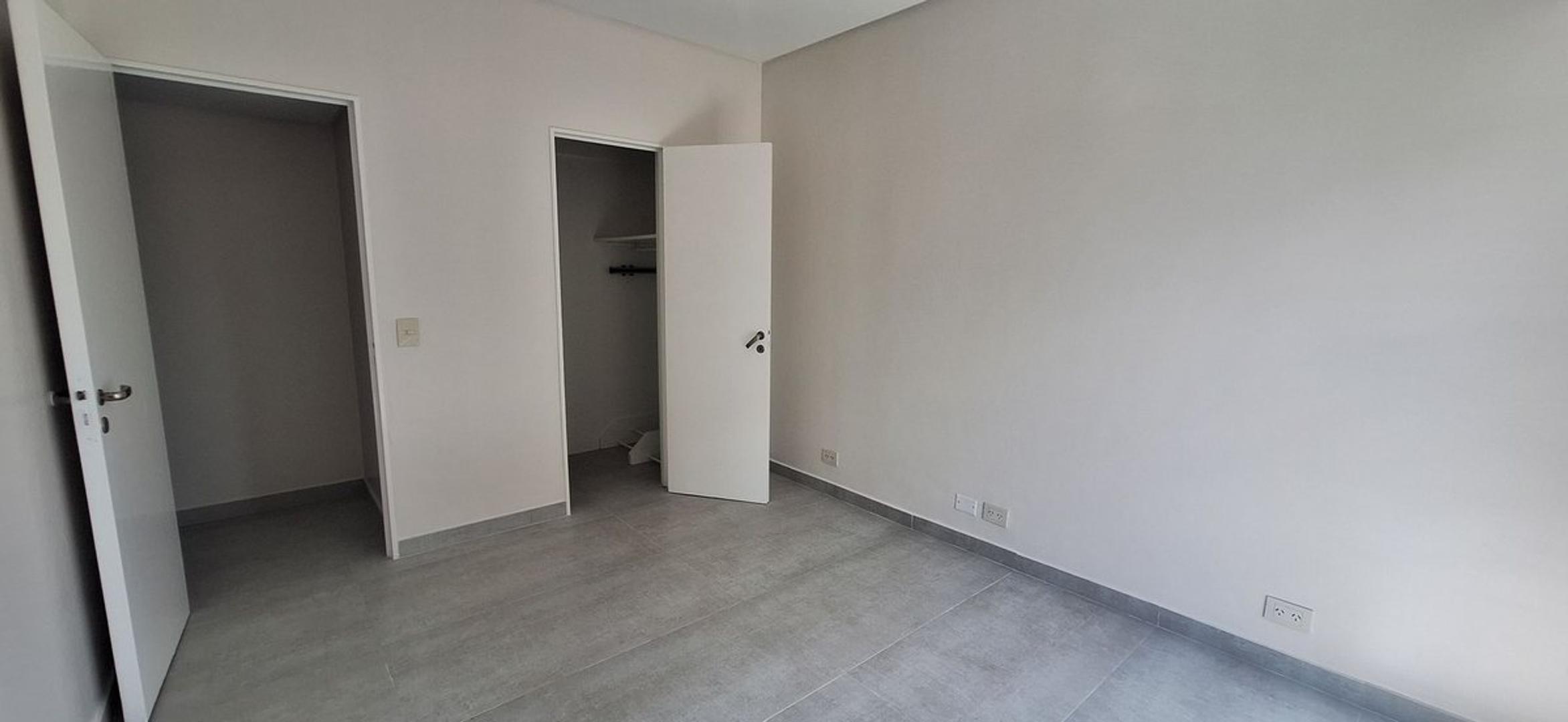 Departamento en Alquiler con 2 cocheras