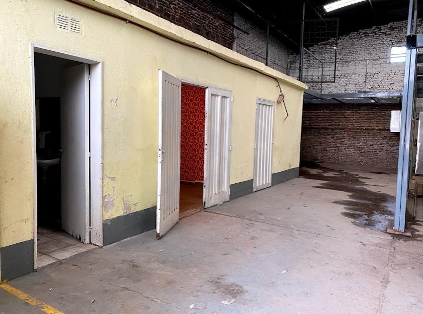 Galpon en Venta en Zarate, USD 149.000