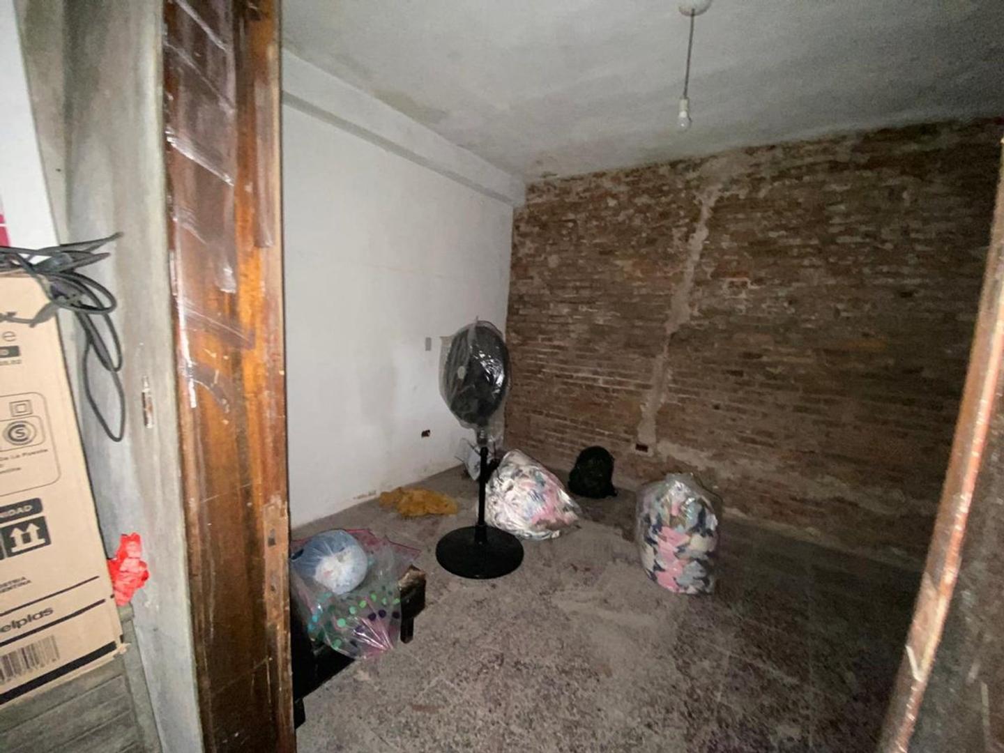 Casa 3 ambientes con 1 baño