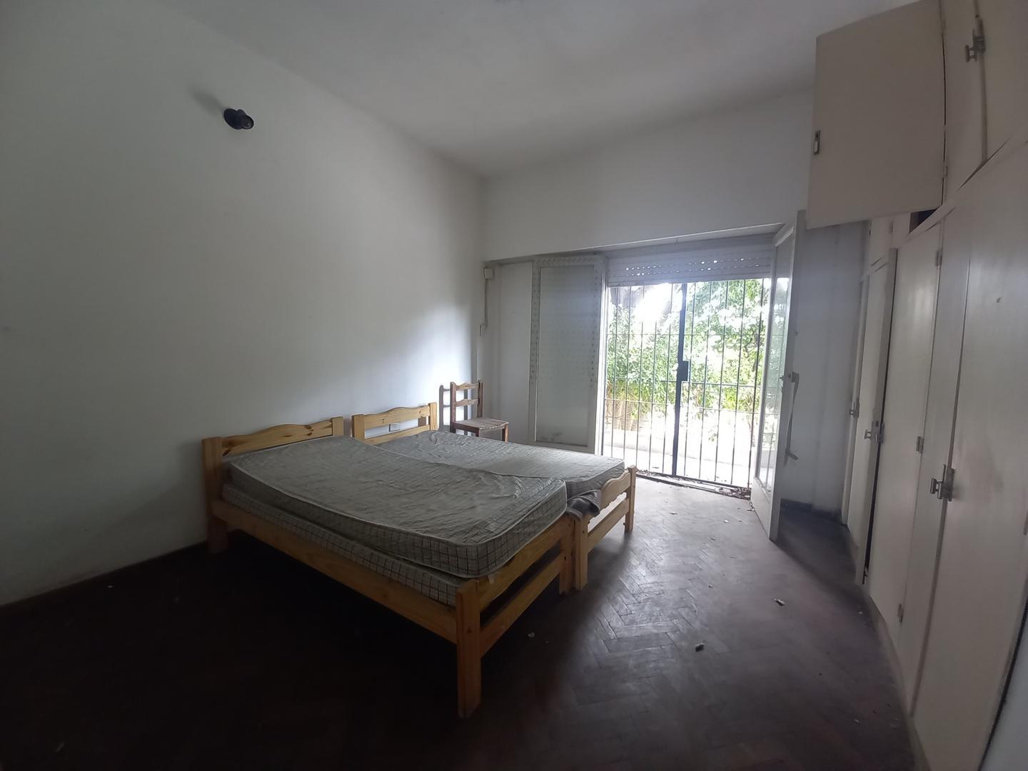 295 mts2 totales, Depto con terraza y fondo en Villa Bonich