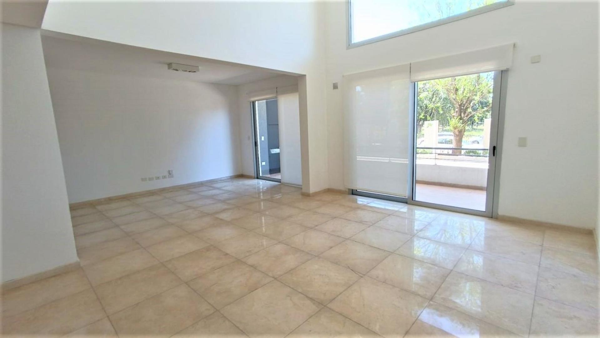 Departamento 5 ambientes con 4 baños