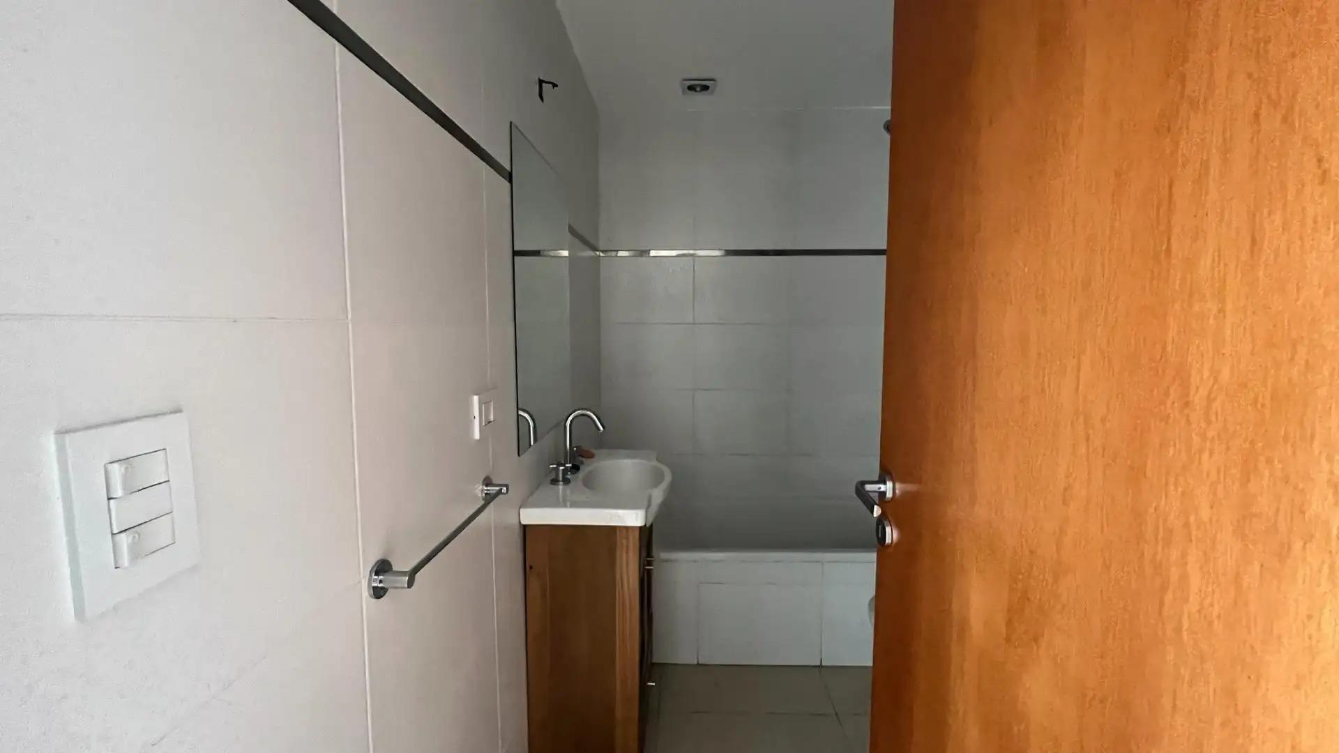 Departamento en Alquiler con 1 cocheras