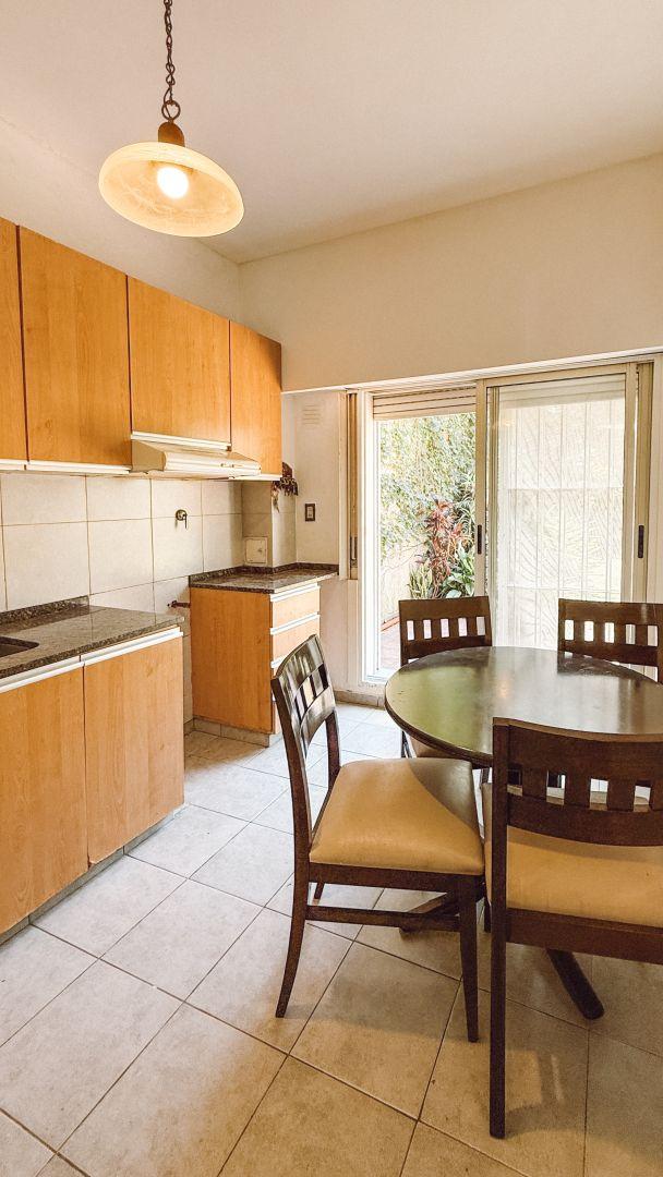 Paraguay 1300, Piso 00