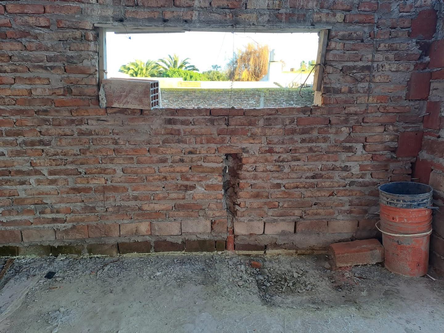 Venta de CASA dos dormitorios, Punta Lara