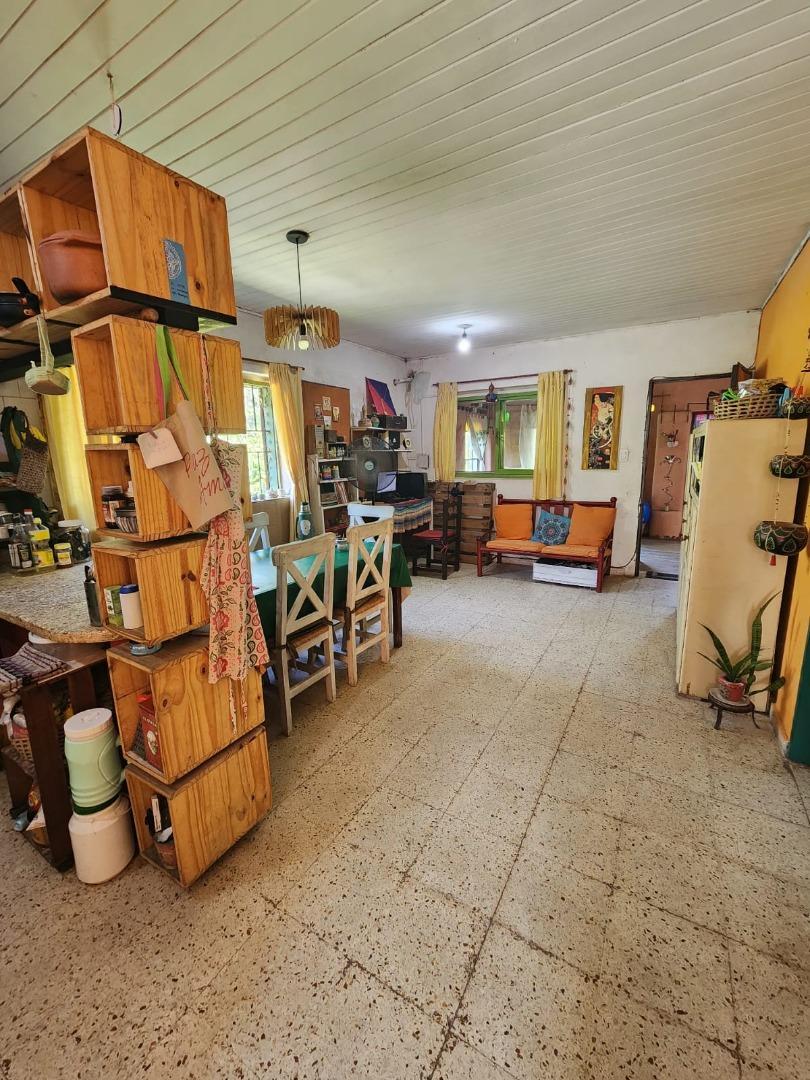 Casa 3 ambientes con 1 baño