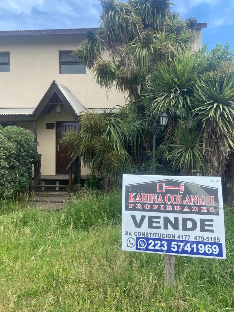 CHALET EN BARRIO FRENTE  MAR (SANTA CLARA)