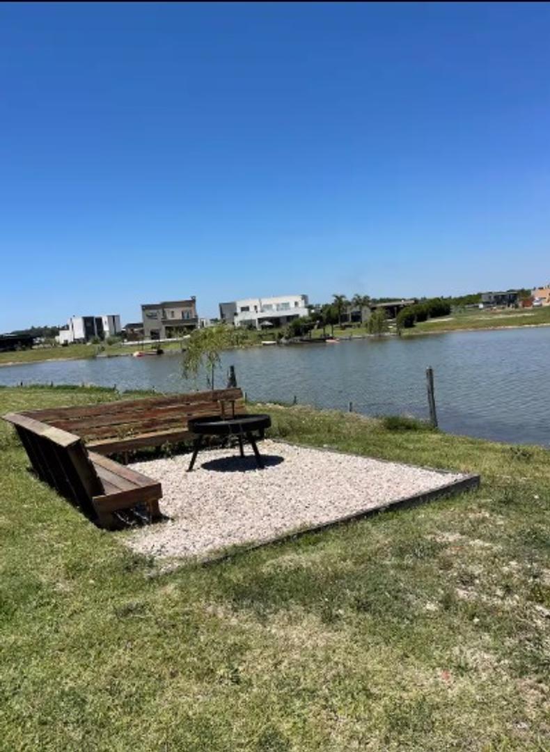 Casa 4 ambientes con 4 baños