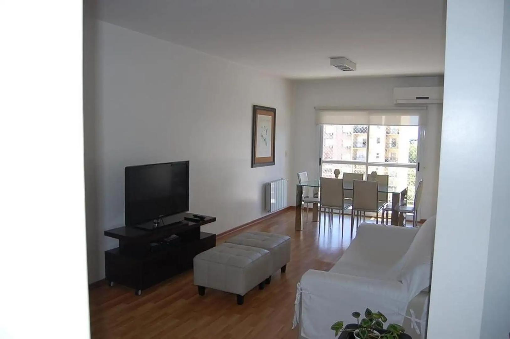 Santa Fe 4900, Piso 8