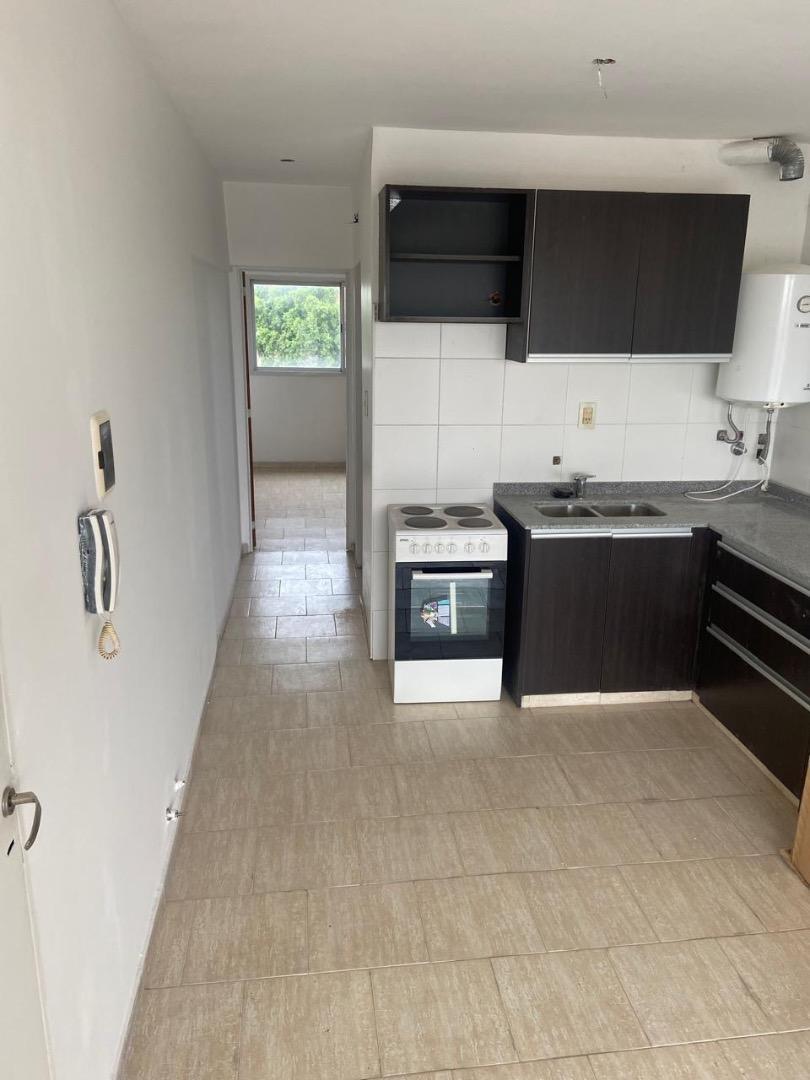VENTA - Departamento 2 dormitorios - Zeballos 3726